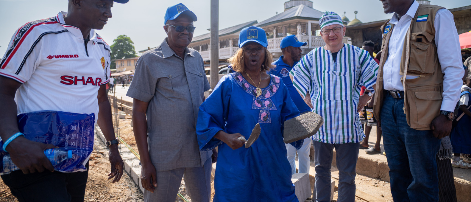 EU Ambassador, MoPED Min. Kenyeh Barley, Kenema City Mayor & others at the construction site