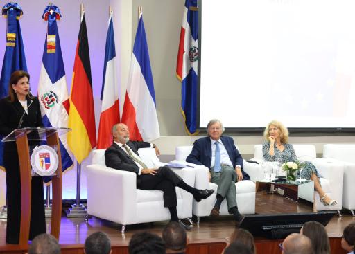 Los embajadores europeos y la VP Raquel Peña conversan sobre las relaciones UE-RD
