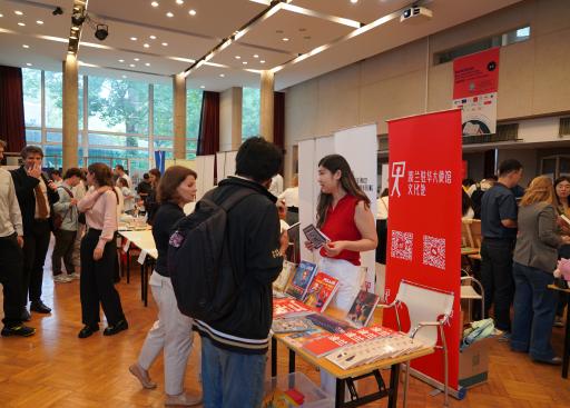 DELCHN_20250927_Reading Europe (7).JPG