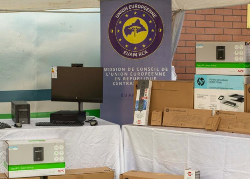 Remis 261 équipements informatiques