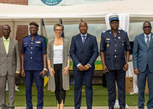 Remis 261 équipements informatiques