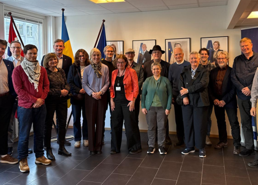 Gruppebilde med Ambassadør Nicolas de la Grandville og Europabevegelsen Oslo