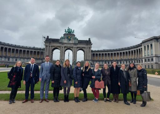 Walk at the Parc Cinquantenaire in Brussels