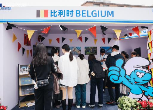 DELCHN_20250412_ECS CD_booths (53).jpg