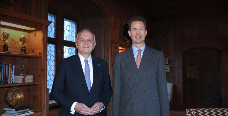 Ambassador Künne presents credentials to H.S.H. Hereditary Prince Alois