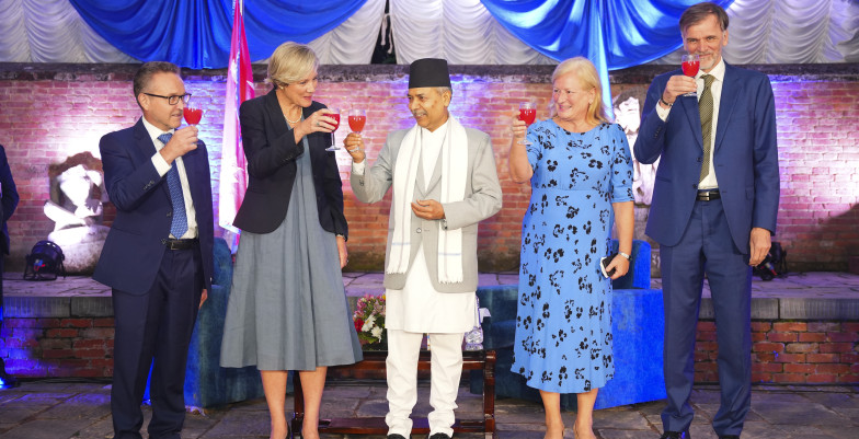 EU and EU MS ambassadors to Nepal toast with the Vice President of Nepal at the Europe Day reception