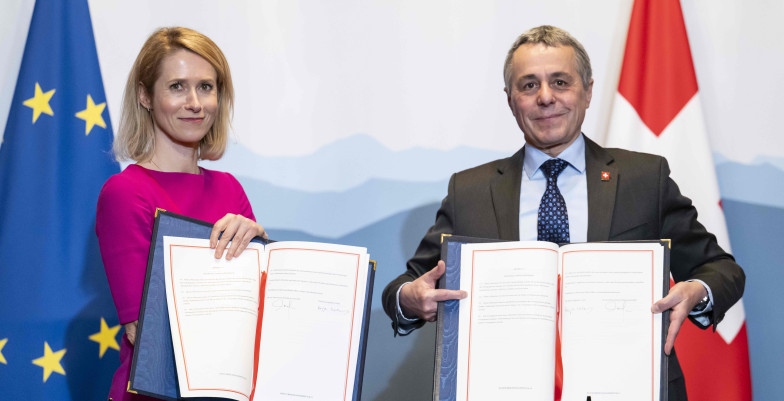 From left to right, Kaja Kallas and Ignazio Cassis 