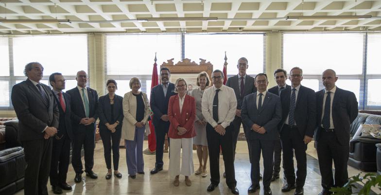 Photos de plusieurs ambassadeurs avec le wali de la région du Souss massa 