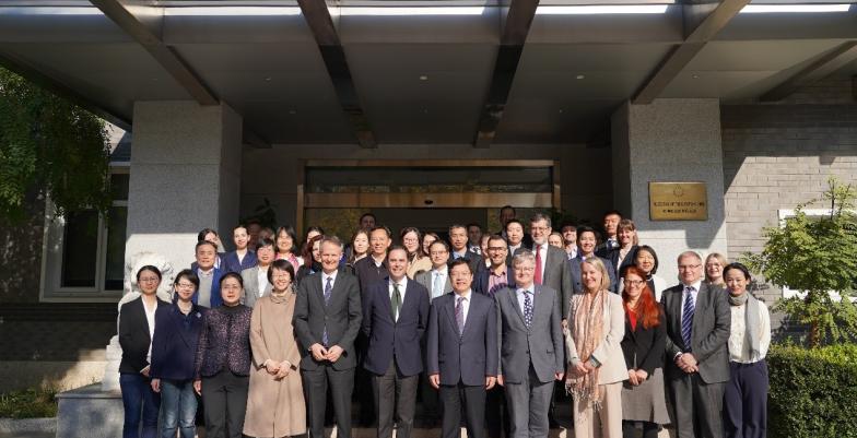 20241106_DELCHN_Green think tank_Group photo.jpg