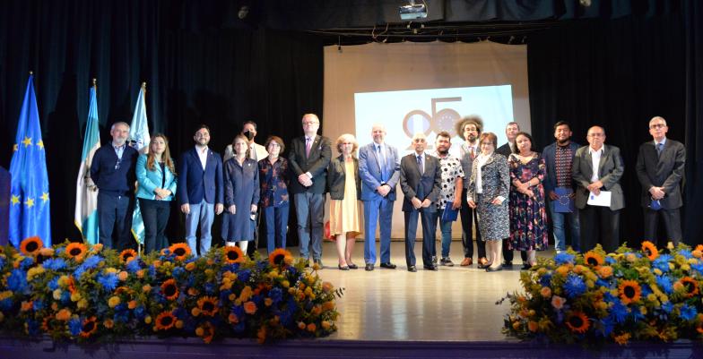 Premiación del concurso del Mural Conmemorativo de los 25 años de la Delegación de la Unión Europea en Guatemala