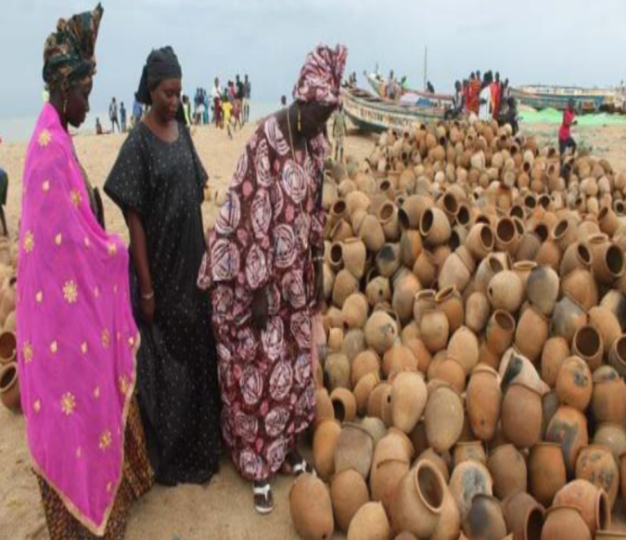 15,000 clay pots have been placed in Senegalese waters