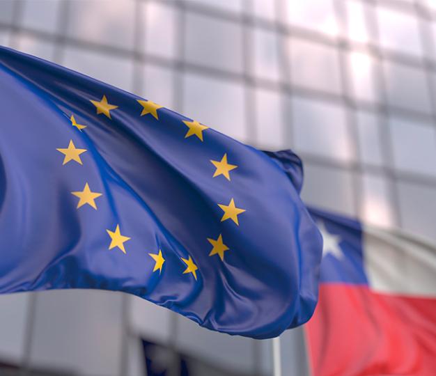 Flags of the European Union and Chile.