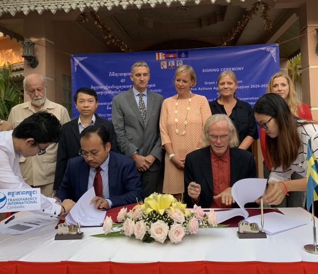 Signature of a project with Transparency International Cambodia signed in February 2020 together with SIDA Sweden.