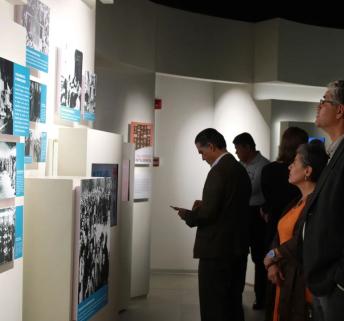 Inauguración de la exposición El Legado de un Clavel